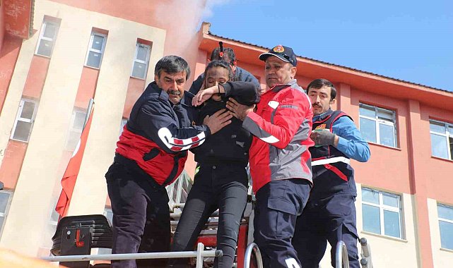 Hakkari'de gerçeği aratmayan tatbikat