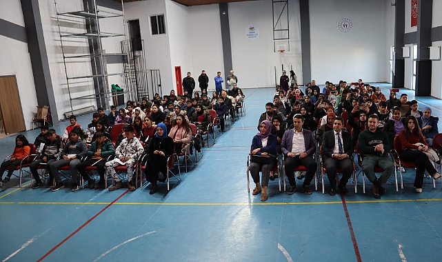 Iğdır kırsalındaki ortaokul öğrencilerinin gelecek planları araştırmayla belirleniyor