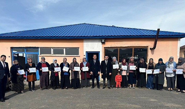 Kadın çiftçiler hijyen ve sanitasyon kursunu tamamladı 