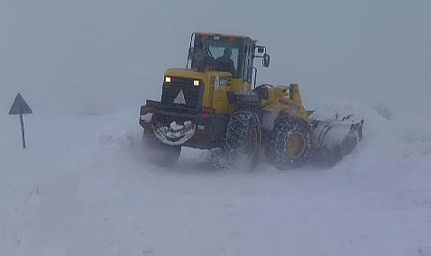  Kars’ta 16 köy yolu ulaşıma kapandı
