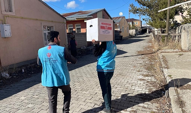 Kars'ta İyilik paketleri dağıtımı devam ediyor