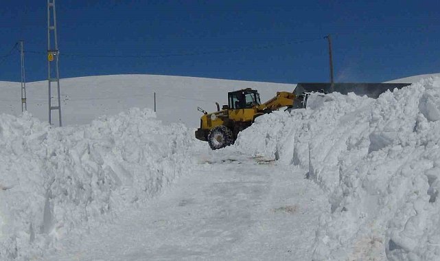 Kars'ta 29 köy yolu ulaşıma kapandı