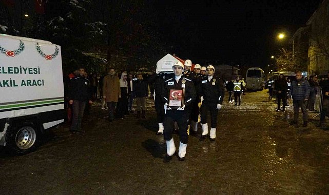 Kazada şehit olan Bingöllü polis son yolculuğuna uğurlandı