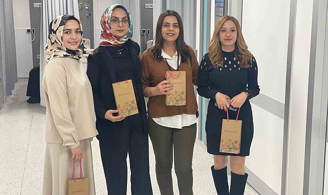Lokman Hekim Van Hastanesinde 'Kadınlar Günü' etkinliği