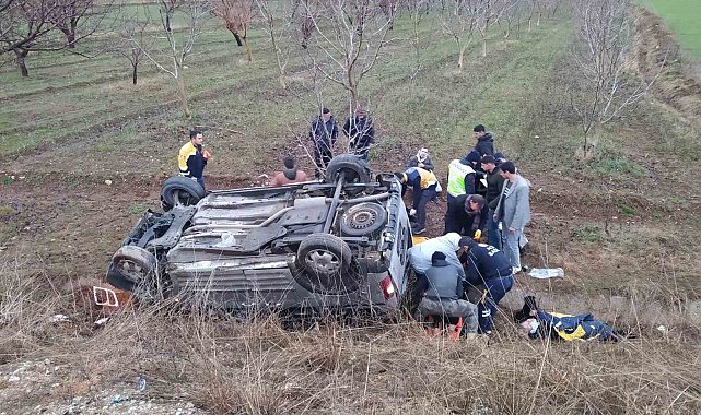Malatya'da tekeri patlayan otomobil şarampole uçtu: 8 yaralı