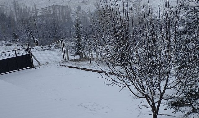 Malatya'da yüksek rakımlı bölgelerde kar yağışı etkili oldu