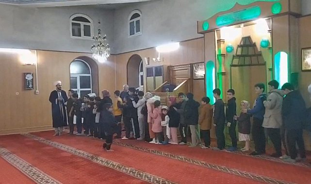 Miniklere camiyi sevdiren çalışma: 'Çocuk Market'