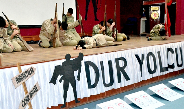Sarıkamış'ta, Çanakkale Oratoryosu büyük beğeni aldı
