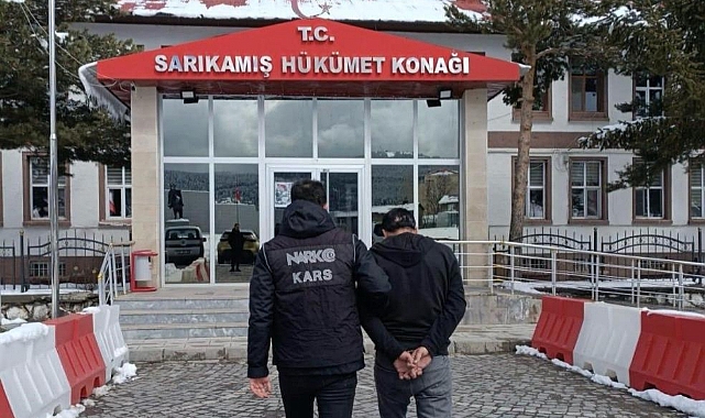 Sarıkamış'ta uyuşturucu ele geçirildi