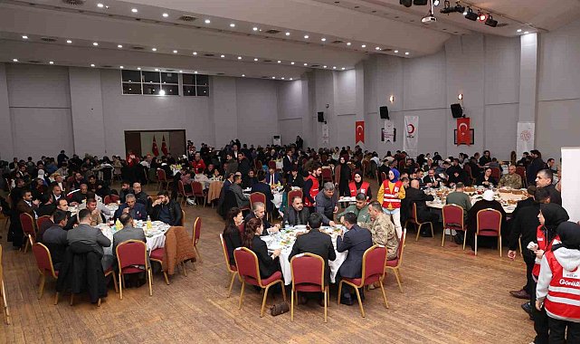 Şehit yakınları ve gaziler iftar yemeğinde bir araya geldi