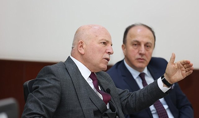 Sekmen; "Gençlerle geleceğimizi inşa edeceğiz"