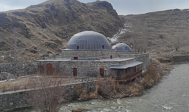 Tarihi Mazlumağa Hamamı açılacağı günü bekliyor
