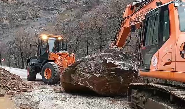 Tunceli'de karla mücadele çalışmaları sürüyor