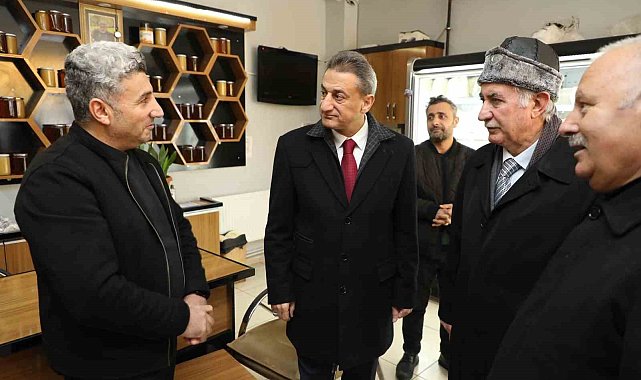 Vali Karaömeroğlu, Ahlat'ta esnafları ziyaret etti