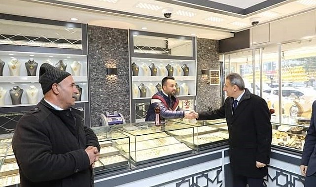 Vali Karaömeroğlu, esnaf ve vatandaşları ziyaret etti
