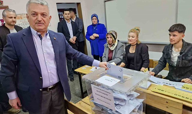 Vali Yazıcı oyunu kullandı