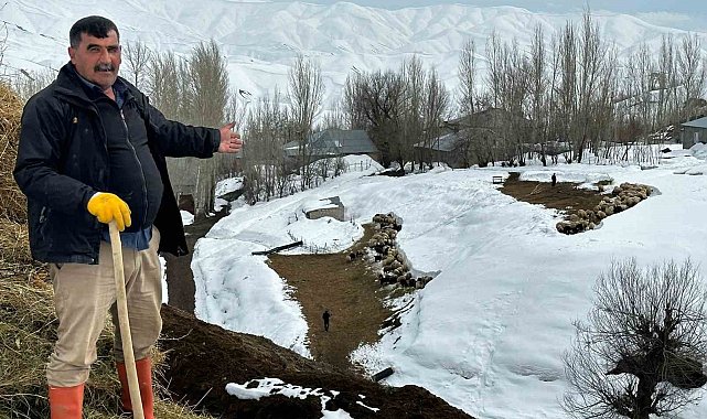 Yüksekova'da çiftçilerin kış zorluğu devam ediyor
