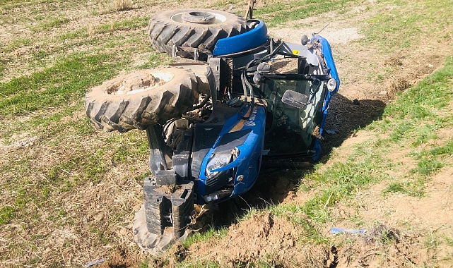 Ağrı’da devrilen traktörün sürücüsü hayatını kaybetti