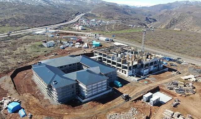 Bingöl Üniversitesi Rektörü Çapak, "Diş hastanesi tamamlandığında aynı anda 102 kişi tedavi görebilecek"