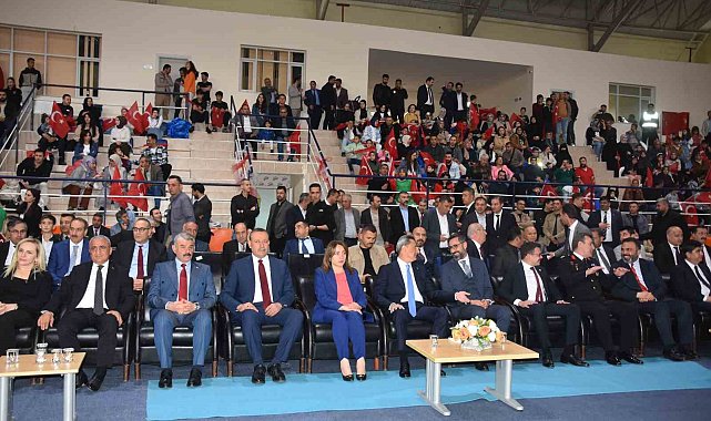 Bitlis'te 23 Nisan coşkusu