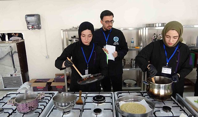 Bitlis'te 'Gastronomi Festivali ve Yemek Yarışması' düzenlendi
