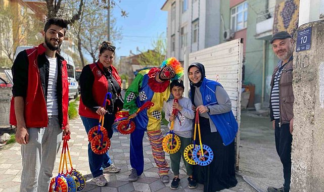Elazığ Gençlik Merkezi, çocukların yüzünü güldürdü