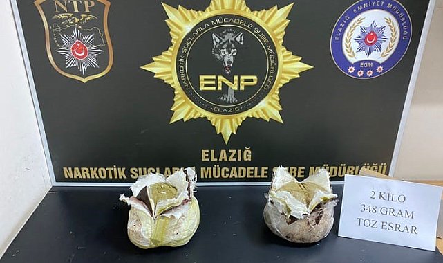 Elazığ'da sokak satıcılarına operasyon: 2 gözaltı
