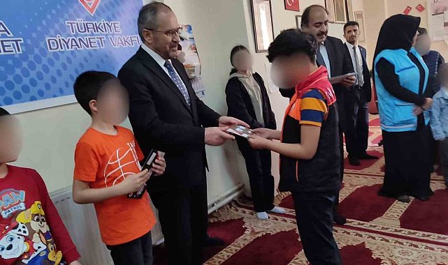 Elazığ'da yetim çocuklara anlamlı destek