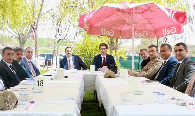 Erciş'te "Uluslararası İnci Kefali Göçü Kültür ve Sanat Festivali" istişare toplantısı yapıldı