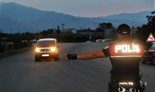 Erzincan'da aranması bulunan 8 kişi yakalandı