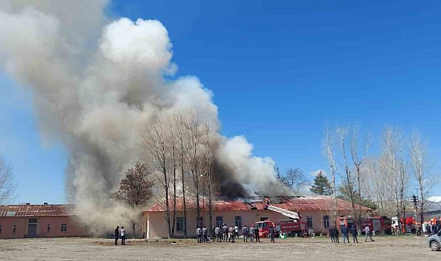 Erzurum Şeker Fabrikası'nda yangın