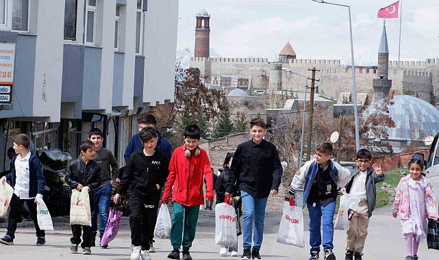 Erzurum'da çocukların vazgeçemediği bir gelenek: Arafalık
