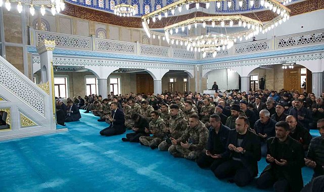 Hakkari'de şehitler için mevlit okutuldu