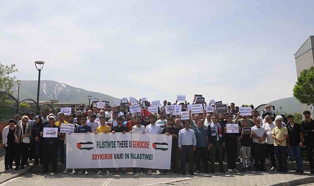 Iğdır Üniversitesi ABD'deki Üniversitelerin Gazze eylemlerine destek gösterisi yaptı