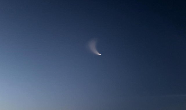 Iğdır'da gökyüzünde beliren gizemli ışık korkuttu