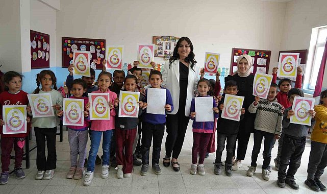 Iğdırlı öğrencilerden Galatasaray yönetimine çağrı: 23 Nisan hediyesi olarak Galatasaray derbisini izlemek istiyoruz