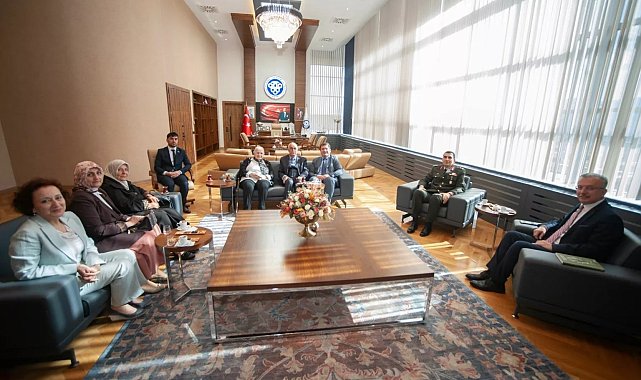 Karabekir, Rektör Levent'i ziyaret etti