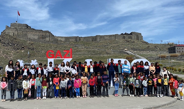 Kars'ta köy okullarının Turizm Haftası etkinliği