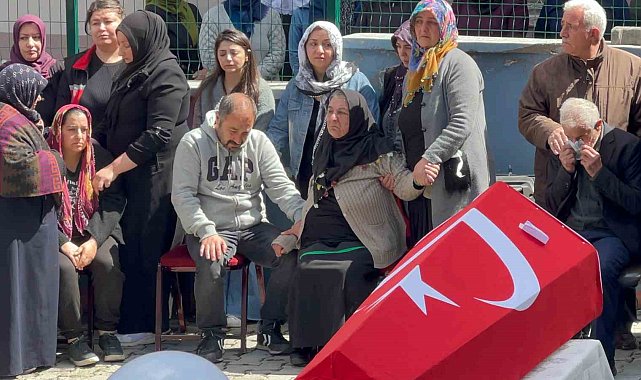 Kazada hayatını kaybeden polis Sarıkamış'ta toprağa verildi
