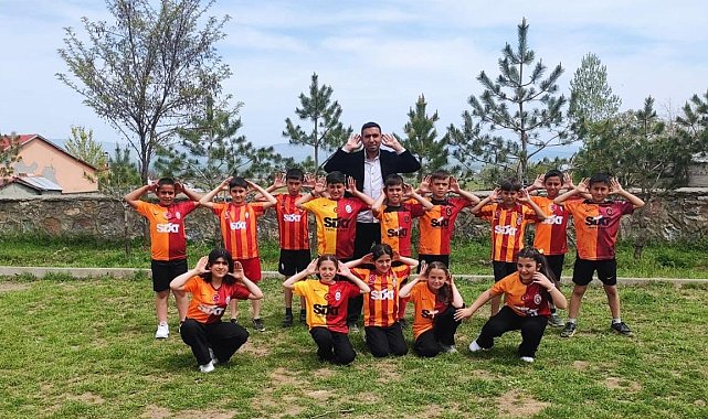 Mauro Icardi, Muşlu öğrencileri paylaştı
