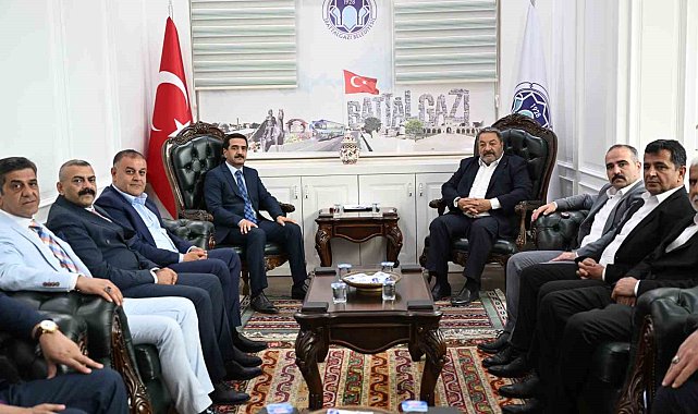 MHP Heyetinden Başkan Taşkın'a hayırlı olsun ziyareti