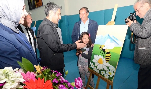 Sarıkamış'ta öğrenciler hünerlerini sergiledi