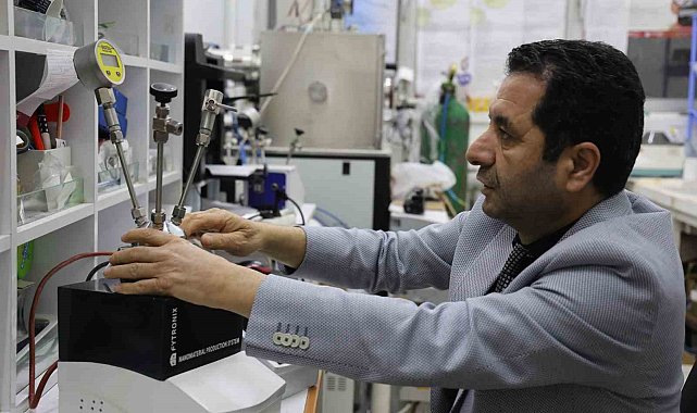 Türk bilim adamı, ateşlendiğinde yüksek enerji salınımına sahip nano-enerjik grafen geliştirdi