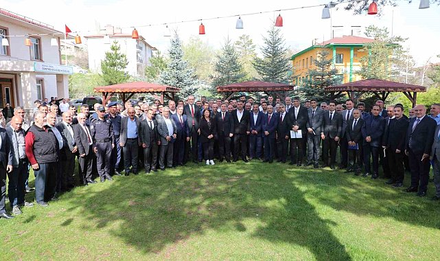 Vali Aydoğdu, Tercan'ın sorunlarını muhtarlardan dinledi