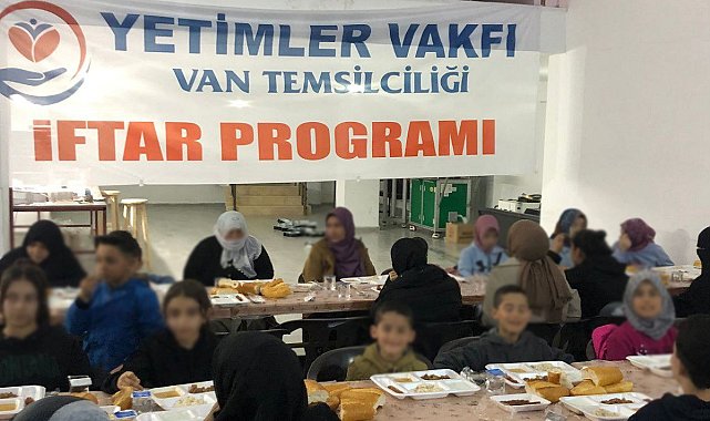 Van'daki yetim çocuklar iftar sofrasında buluştu