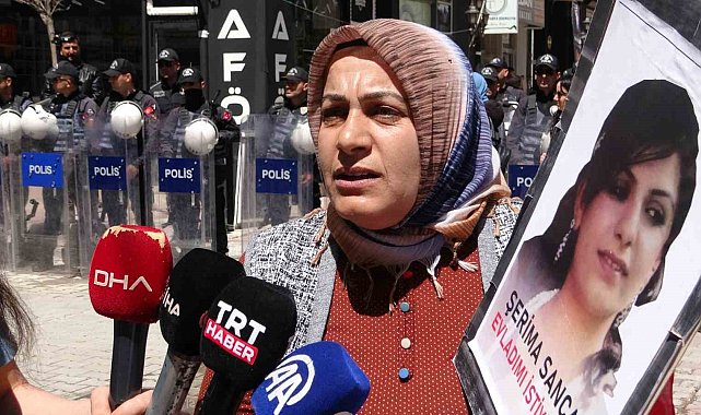 Vanlı anne: "Van Büyükşehir Belediyesinin önünde evlat nöbeti tutacağım"
