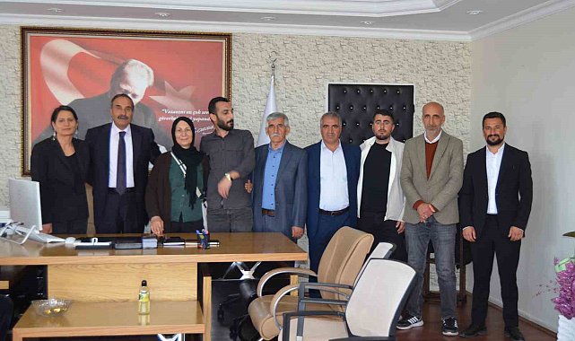 Varto Belediye Başkanı mazbatasını aldı