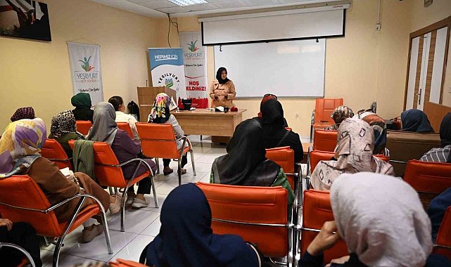 Yeşilyurt Kent Konseyinde düzenlenen seminere yoğun ilgi