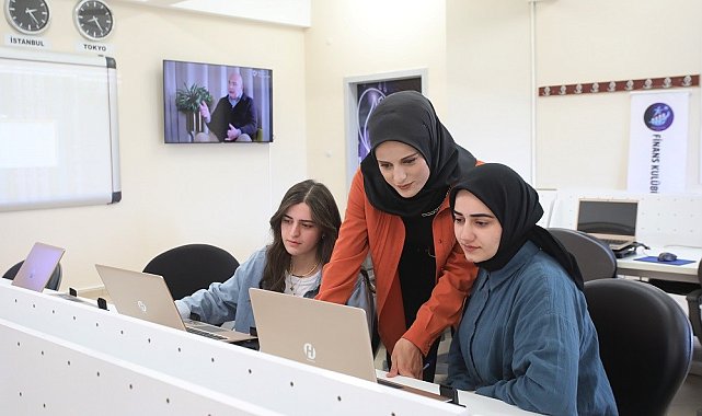 AİÇÜ İİBF'de Finans Laboratuvarı açıldı