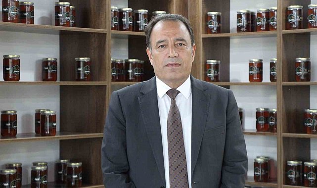 Arı Ürünleri Tanıtım Ofisinde hem Bingöl balının satışı yapılıyor hem de yöresel kahvaltı imkanı sunuluyor